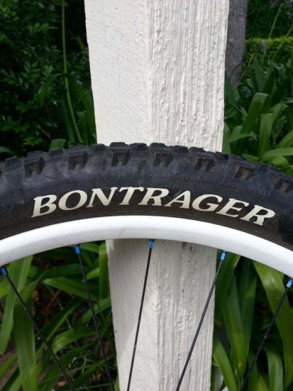 bontrager xr4 26