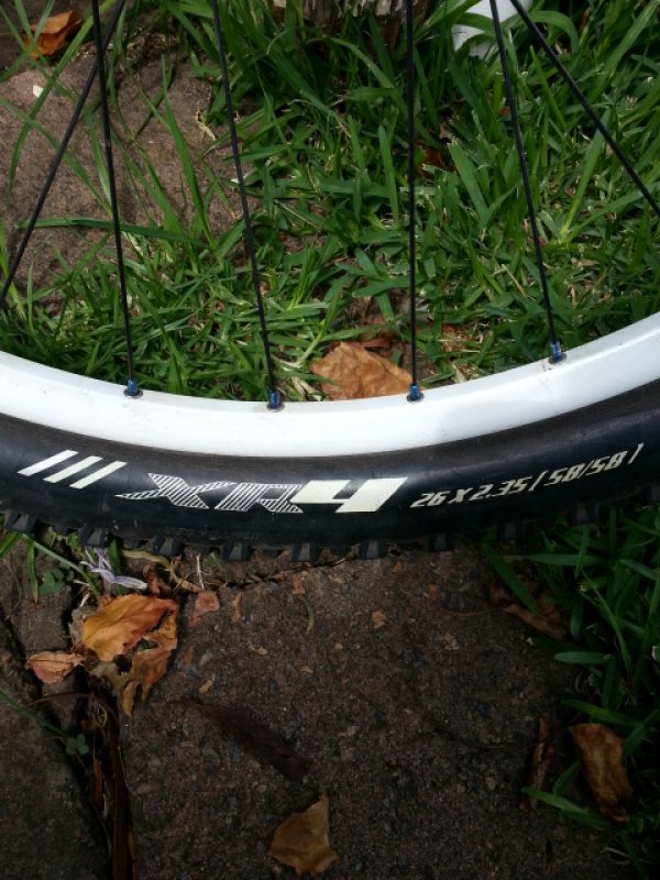bontrager xr4 26